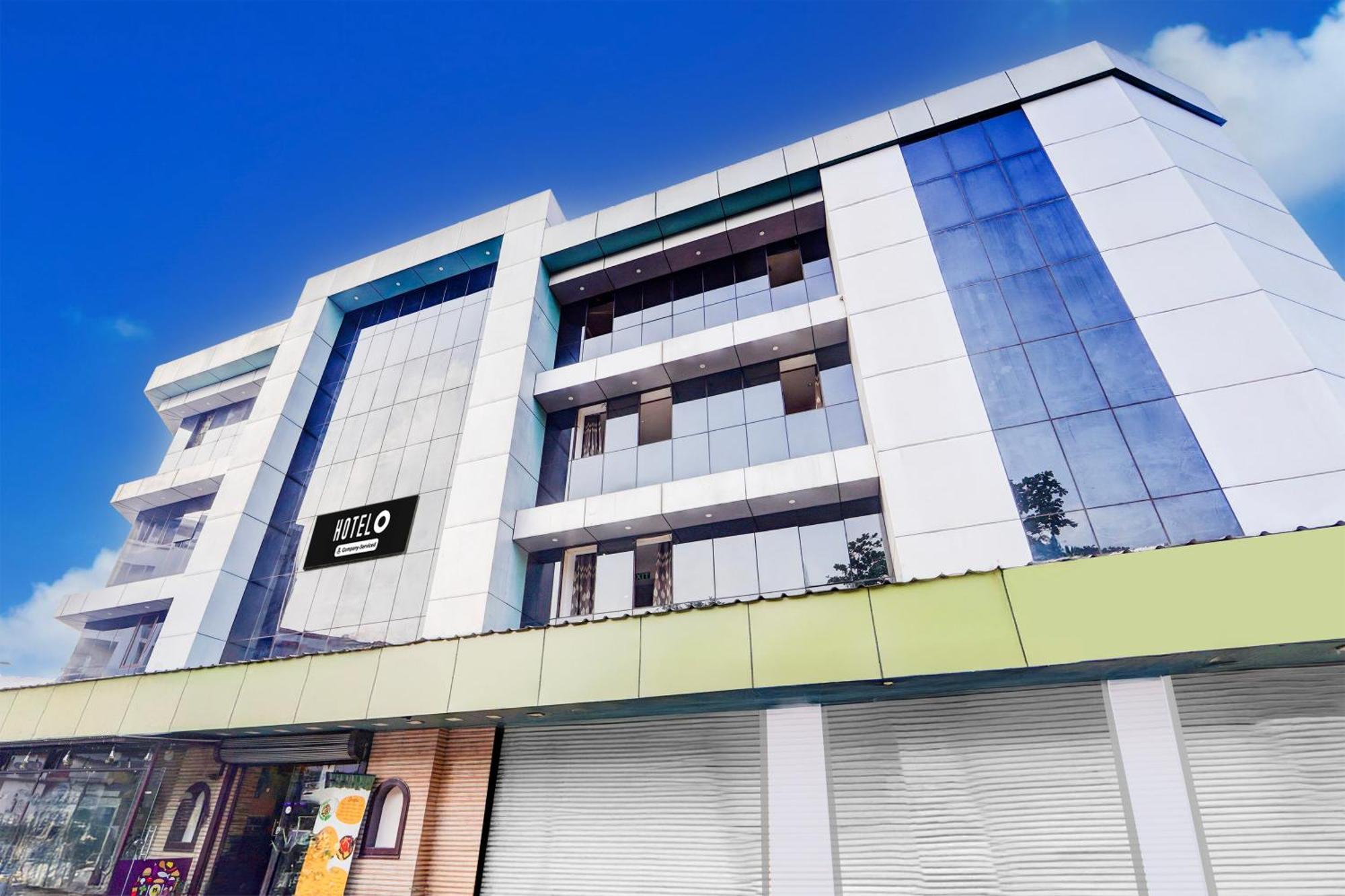 Super Hotel O Dh Road Ernakulam Kochi Exterior photo