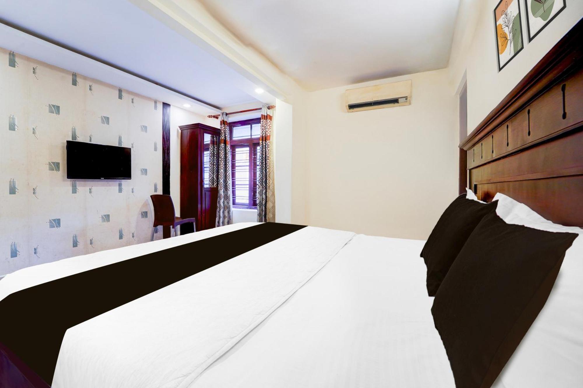 Super Hotel O Dh Road Ernakulam Kochi Exterior photo
